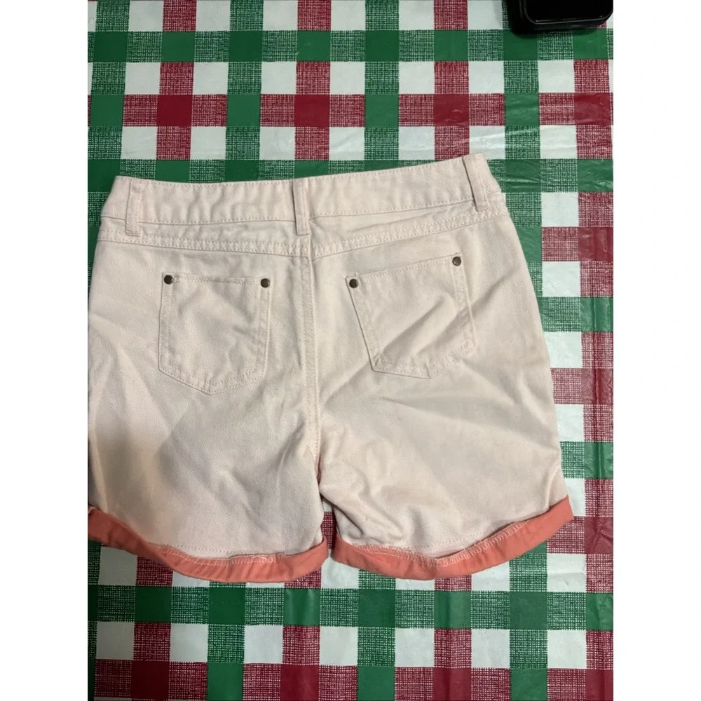 Junk Food Clothing product pair
